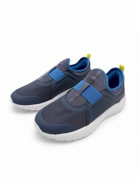 Deer Stags Galaxy Jr Big Kids Slip On Sneakers Lightweight Washable Navy 5.5 NEW